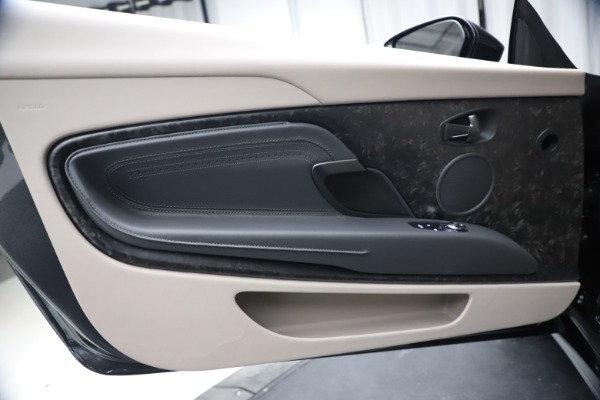 New 2021 Aston Martin DB11 Volante Convertible for sale $270,386 at Alfa Romeo of Westport in Westport CT 06880 22