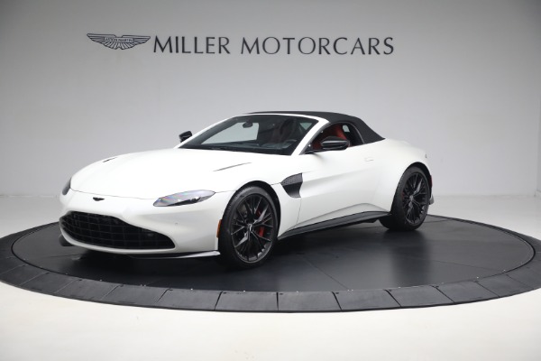 New 2021 Aston Martin Vantage Roadster Convertible for sale $189,186 at Alfa Romeo of Westport in Westport CT 06880 12