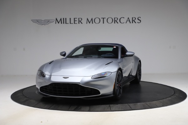 Used 2021 Aston Martin Vantage Roadster for sale $139,900 at Alfa Romeo of Westport in Westport CT 06880 14