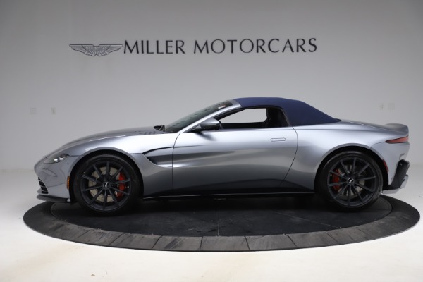Used 2021 Aston Martin Vantage Roadster for sale $139,900 at Alfa Romeo of Westport in Westport CT 06880 16