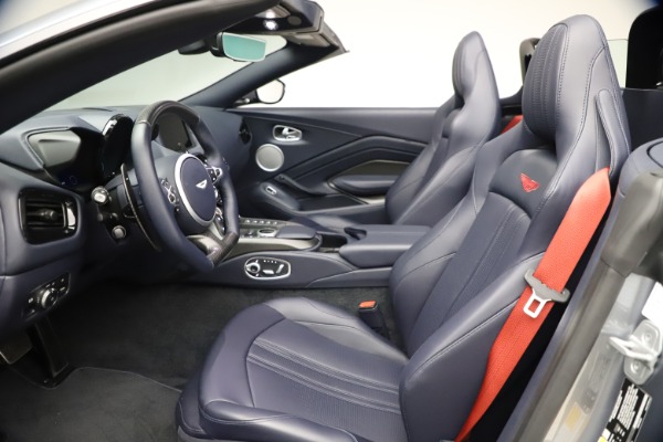 Used 2021 Aston Martin Vantage Roadster for sale $139,900 at Alfa Romeo of Westport in Westport CT 06880 22