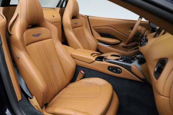New 2021 Aston Martin Vantage Roadster Convertible for sale $205,686 at Alfa Romeo of Westport in Westport CT 06880 21