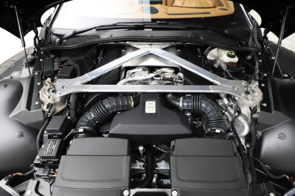 New 2021 Aston Martin Vantage Roadster Convertible for sale $205,686 at Alfa Romeo of Westport in Westport CT 06880 28