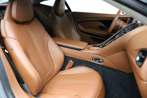 New 2020 Aston Martin DB11 V12 AMR for sale $263,561 at Alfa Romeo of Westport in Westport CT 06880 21