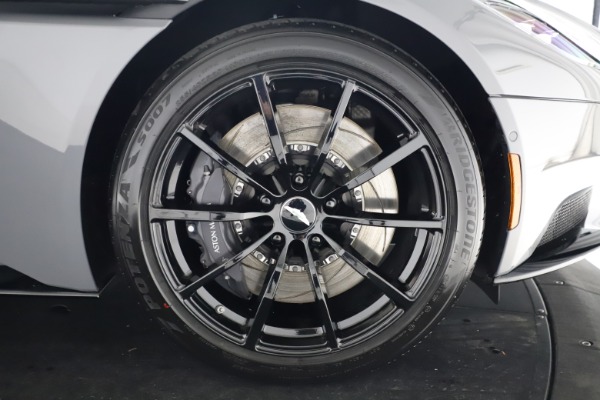 New 2020 Aston Martin DB11 V12 AMR for sale $263,561 at Alfa Romeo of Westport in Westport CT 06880 27