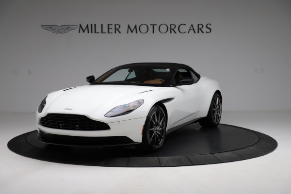 Used 2021 Aston Martin DB11 Volante for sale Sold at Alfa Romeo of Westport in Westport CT 06880 13