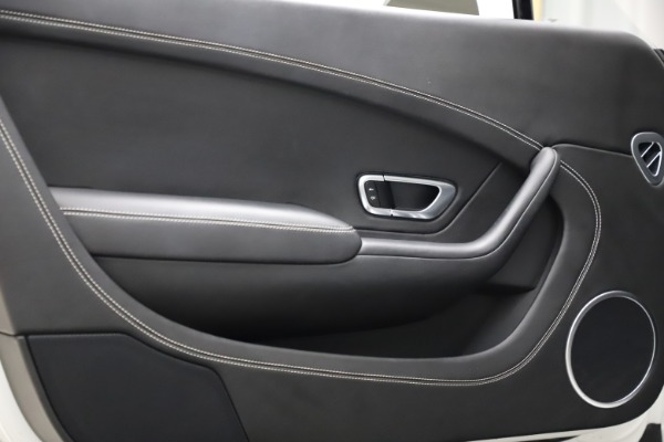 Used 2016 Bentley Continental GT V8 for sale $149,900 at Alfa Romeo of Westport in Westport CT 06880 24