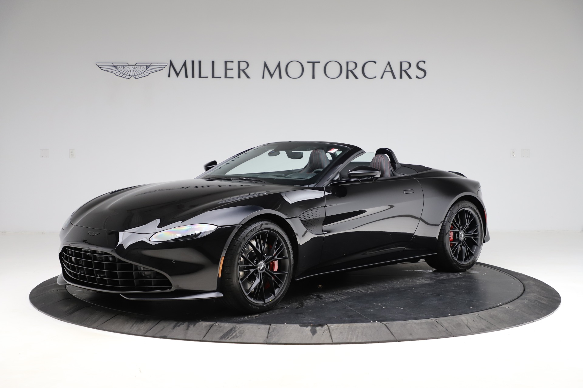 Used 2021 Aston Martin Vantage Roadster for sale Sold at Alfa Romeo of Westport in Westport CT 06880 1