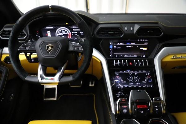 Used 2019 Lamborghini Urus for sale Sold at Alfa Romeo of Westport in Westport CT 06880 23