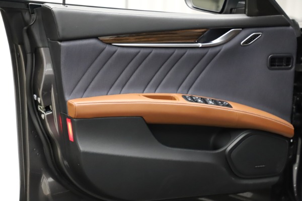 Used 2018 Maserati Ghibli SQ4 GranLusso for sale $51,900 at Alfa Romeo of Westport in Westport CT 06880 16
