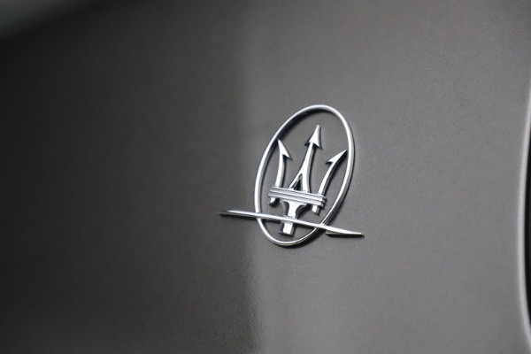 Used 2018 Maserati Ghibli SQ4 GranLusso for sale $51,900 at Alfa Romeo of Westport in Westport CT 06880 26