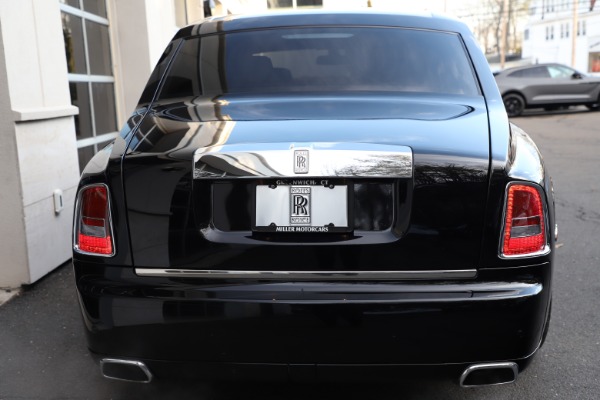 Used 2015 Rolls-Royce Phantom EWB for sale $299,900 at Alfa Romeo of Westport in Westport CT 06880 6