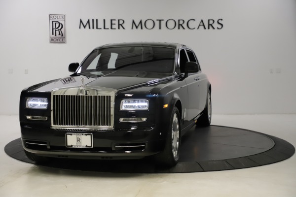 Used 2015 Rolls-Royce Phantom EWB for sale $299,900 at Alfa Romeo of Westport in Westport CT 06880 1