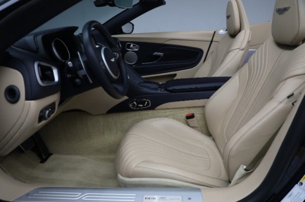 Used 2021 Aston Martin DB11 Volante for sale Call for price at Alfa Romeo of Westport in Westport CT 06880 20