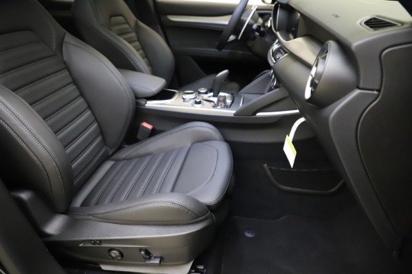 New 2021 Alfa Romeo Stelvio Ti Sport Q4 for sale Sold at Alfa Romeo of Westport in Westport CT 06880 24