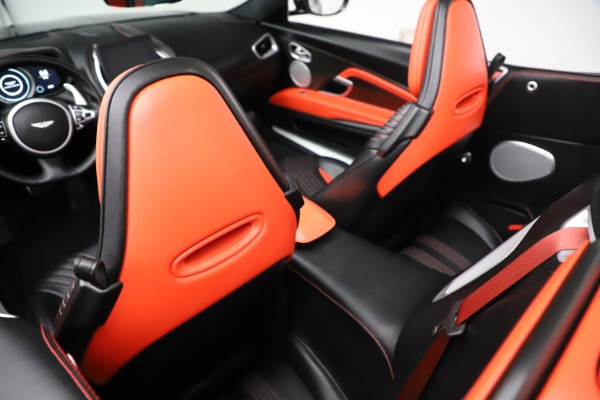 Used 2019 Aston Martin DB11 Volante Volante for sale $204,900 at Alfa Romeo of Westport in Westport CT 06880 19