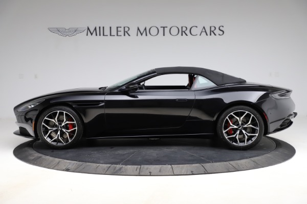 Used 2019 Aston Martin DB11 Volante for sale $209,990 at Alfa Romeo of Westport in Westport CT 06880 24