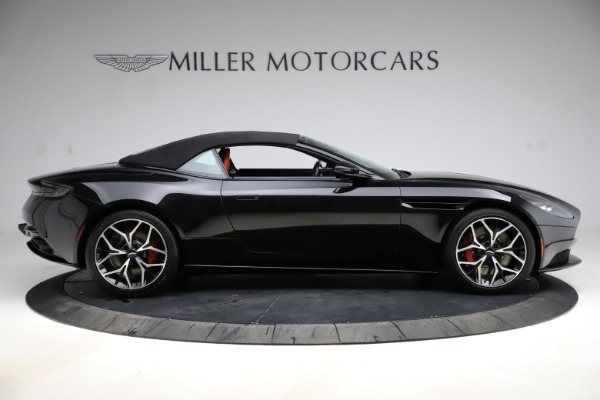 Used 2019 Aston Martin DB11 Volante Volante for sale $204,900 at Alfa Romeo of Westport in Westport CT 06880 27