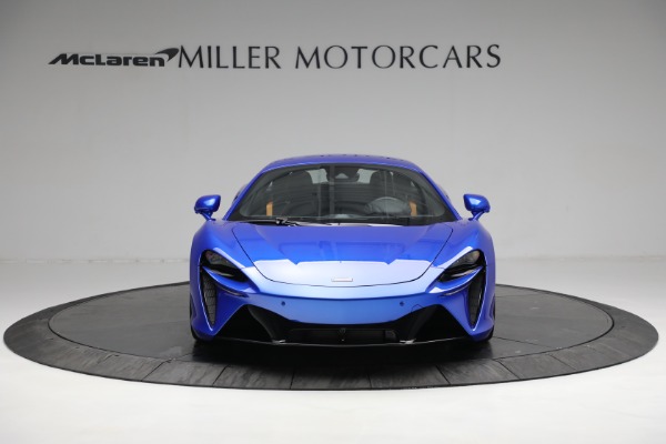 New 2023 McLaren Artura for sale $277,250 at Alfa Romeo of Westport in Westport CT 06880 11