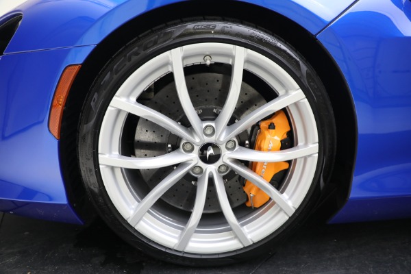 New 2023 McLaren Artura for sale $277,250 at Alfa Romeo of Westport in Westport CT 06880 27