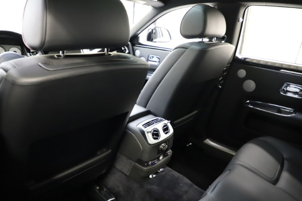 Used 2016 Rolls-Royce Ghost for sale Sold at Alfa Romeo of Westport in Westport CT 06880 16