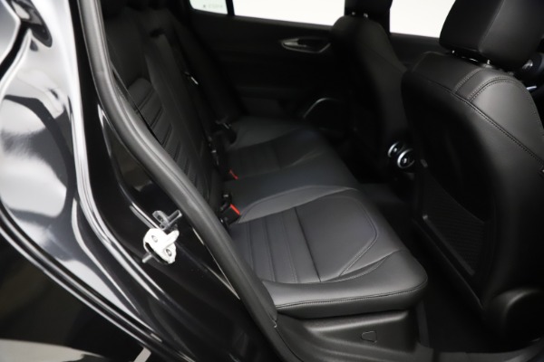 New 2021 Alfa Romeo Giulia Ti Sport Q4 for sale Sold at Alfa Romeo of Westport in Westport CT 06880 22