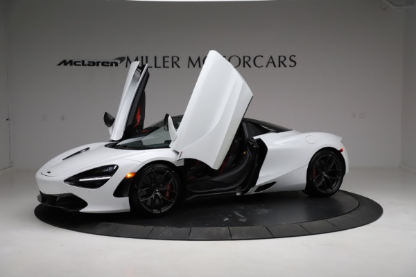 Used 2020 McLaren 720S Spider for sale Sold at Alfa Romeo of Westport in Westport CT 06880 24