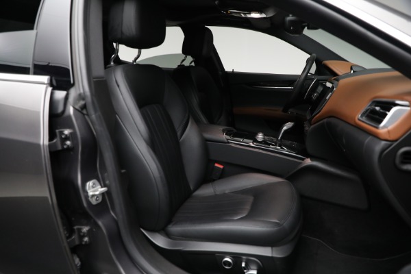 Used 2021 Maserati Ghibli S Q4 for sale Sold at Alfa Romeo of Westport in Westport CT 06880 13