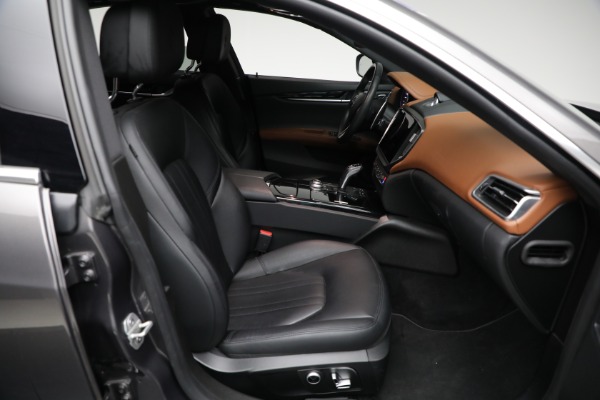 Used 2021 Maserati Ghibli S Q4 for sale Sold at Alfa Romeo of Westport in Westport CT 06880 14