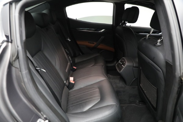 Used 2021 Maserati Ghibli S Q4 for sale Sold at Alfa Romeo of Westport in Westport CT 06880 17