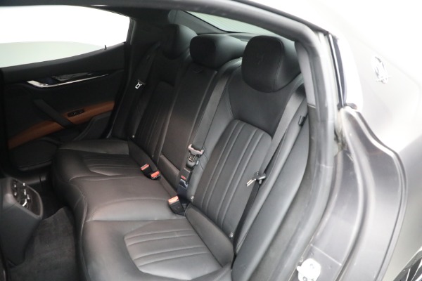 Used 2021 Maserati Ghibli S Q4 for sale Sold at Alfa Romeo of Westport in Westport CT 06880 20