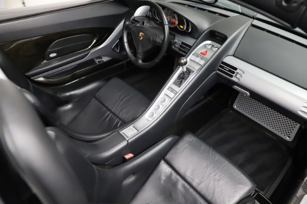 Used 2005 Porsche Carrera GT for sale Sold at Alfa Romeo of Westport in Westport CT 06880 25
