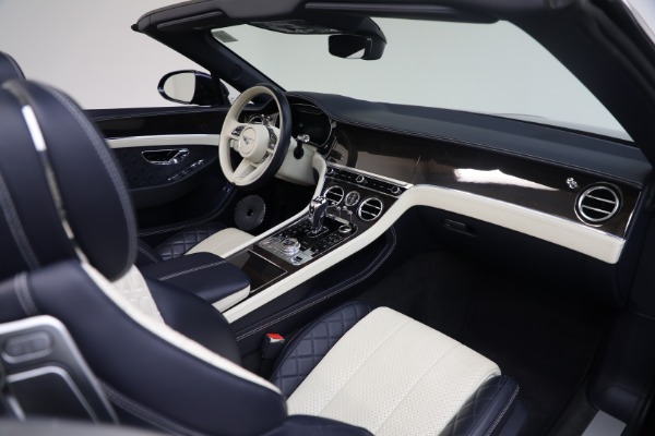 Used 2021 Bentley Continental GTC W12 for sale Sold at Alfa Romeo of Westport in Westport CT 06880 28
