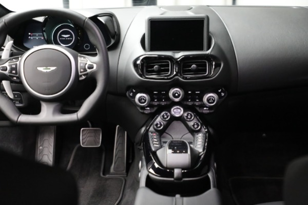 Used 2021 Aston Martin Vantage for sale $134,900 at Alfa Romeo of Westport in Westport CT 06880 18