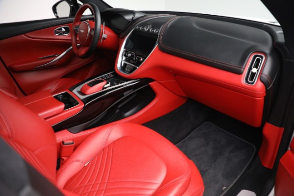 Used 2021 Aston Martin DBX for sale $137,900 at Alfa Romeo of Westport in Westport CT 06880 23