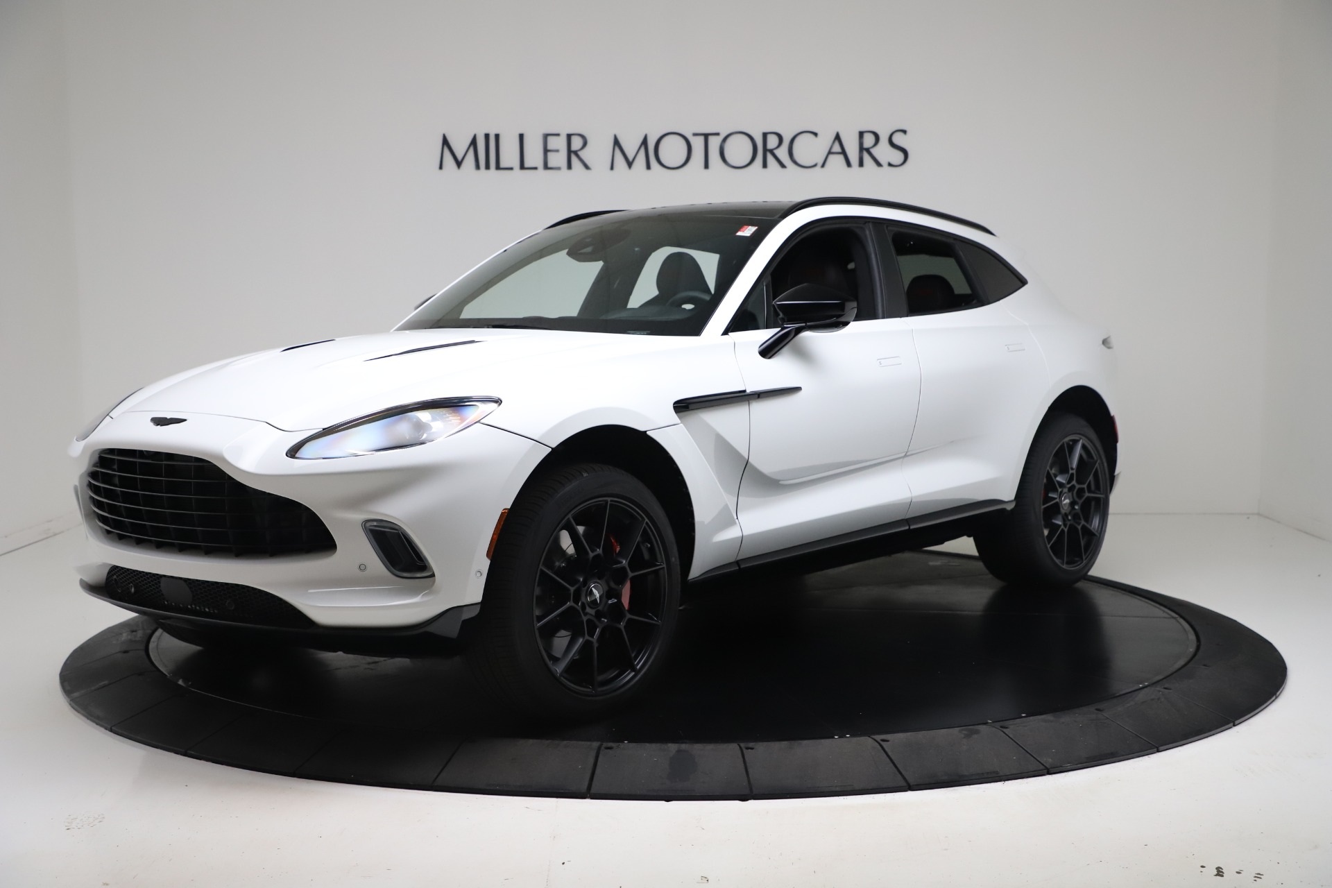 New 2021 Aston Martin DBX for sale $206,286 at Alfa Romeo of Westport in Westport CT 06880 1