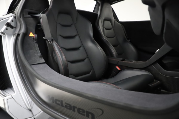Used 2016 McLaren 675LT Spider for sale $275,900 at Alfa Romeo of Westport in Westport CT 06880 27
