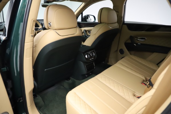 Used 2018 Bentley Bentayga W12 Signature Edition for sale Sold at Alfa Romeo of Westport in Westport CT 06880 20