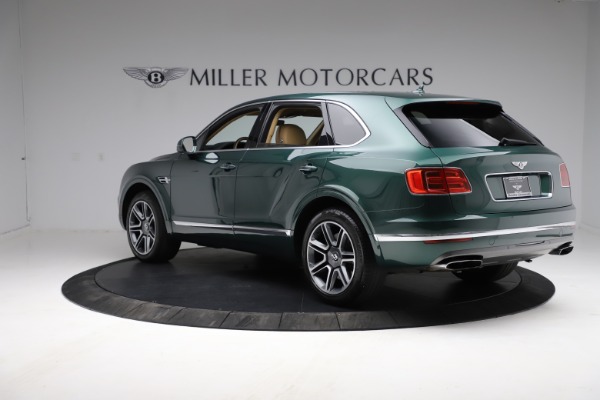 Used 2018 Bentley Bentayga W12 Signature Edition for sale Sold at Alfa Romeo of Westport in Westport CT 06880 5