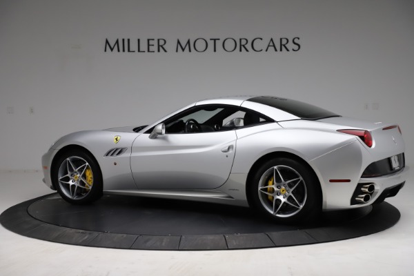 Used 2010 Ferrari California for sale $114,900 at Alfa Romeo of Westport in Westport CT 06880 16