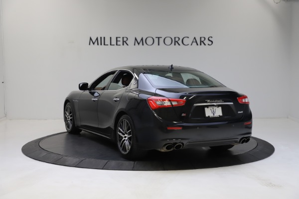 Used 2014 Maserati Ghibli S Q4 for sale Sold at Alfa Romeo of Westport in Westport CT 06880 5