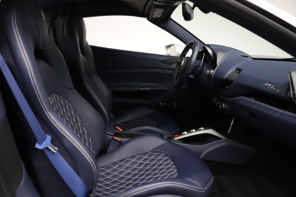 Used 2017 Ferrari 488 Spider for sale $284,900 at Alfa Romeo of Westport in Westport CT 06880 27