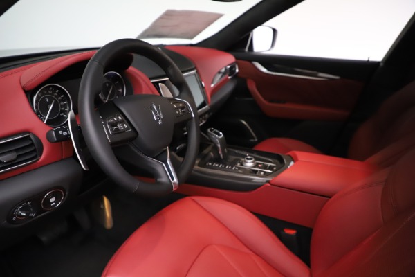 New 2021 Maserati Levante S Q4 GranLusso for sale $105,549 at Alfa Romeo of Westport in Westport CT 06880 13