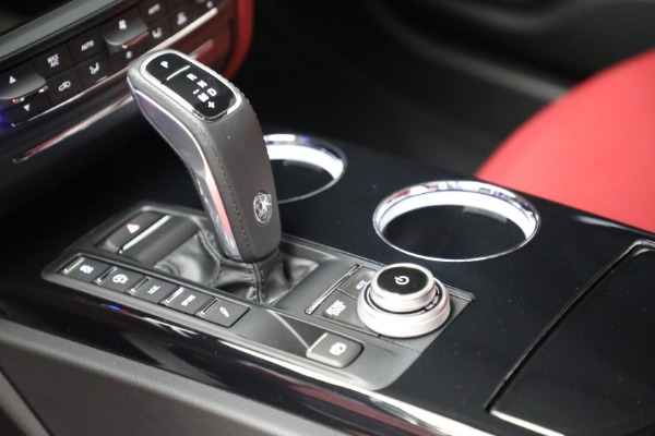 New 2021 Maserati Quattroporte S Q4 for sale $119,589 at Alfa Romeo of Westport in Westport CT 06880 25