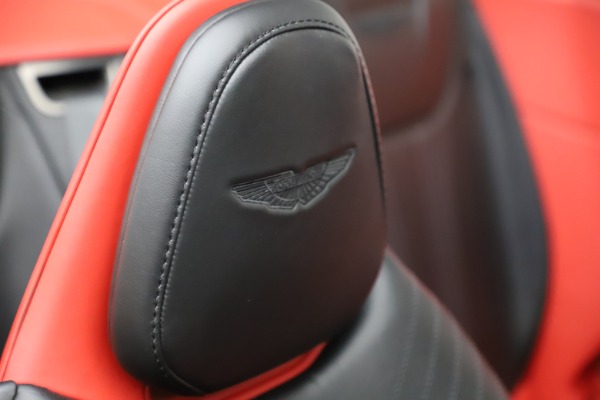 Used 2019 Aston Martin DB11 Volante for sale $209,990 at Alfa Romeo of Westport in Westport CT 06880 27