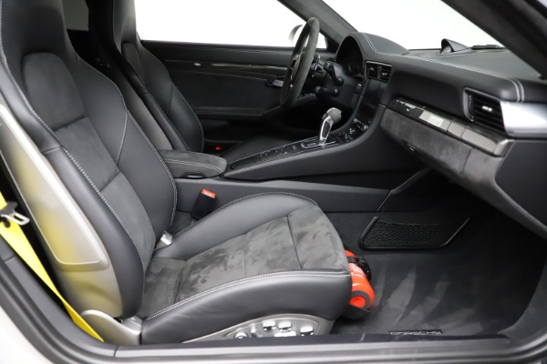 Used 2019 Porsche 911 GT3 RS for sale $249,900 at Alfa Romeo of Westport in Westport CT 06880 18