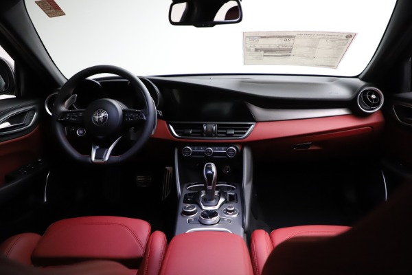 New 2021 Alfa Romeo Giulia Ti Sport for sale $54,050 at Alfa Romeo of Westport in Westport CT 06880 17