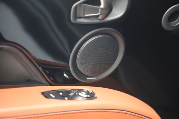 Used 2019 Aston Martin DBS Superleggera for sale $279,990 at Alfa Romeo of Westport in Westport CT 06880 17