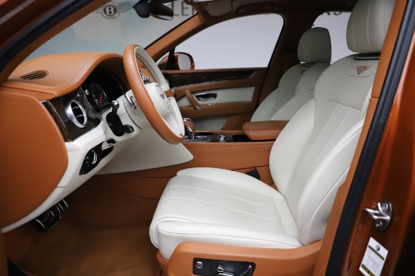 Used 2018 Bentley Bentayga Onyx Edition for sale Sold at Alfa Romeo of Westport in Westport CT 06880 18