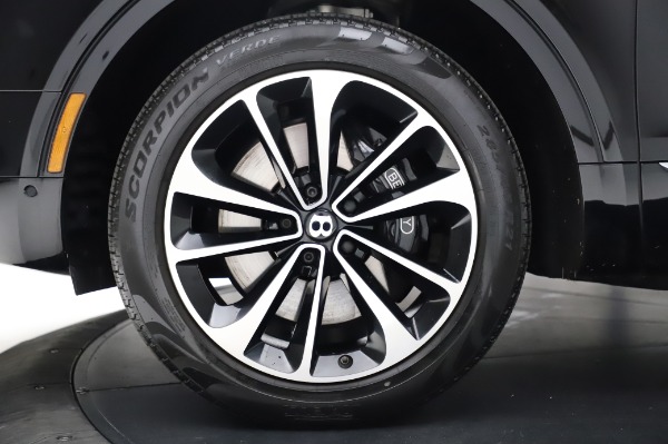 Used 2018 Bentley Bentayga Onyx Edition for sale Sold at Alfa Romeo of Westport in Westport CT 06880 15